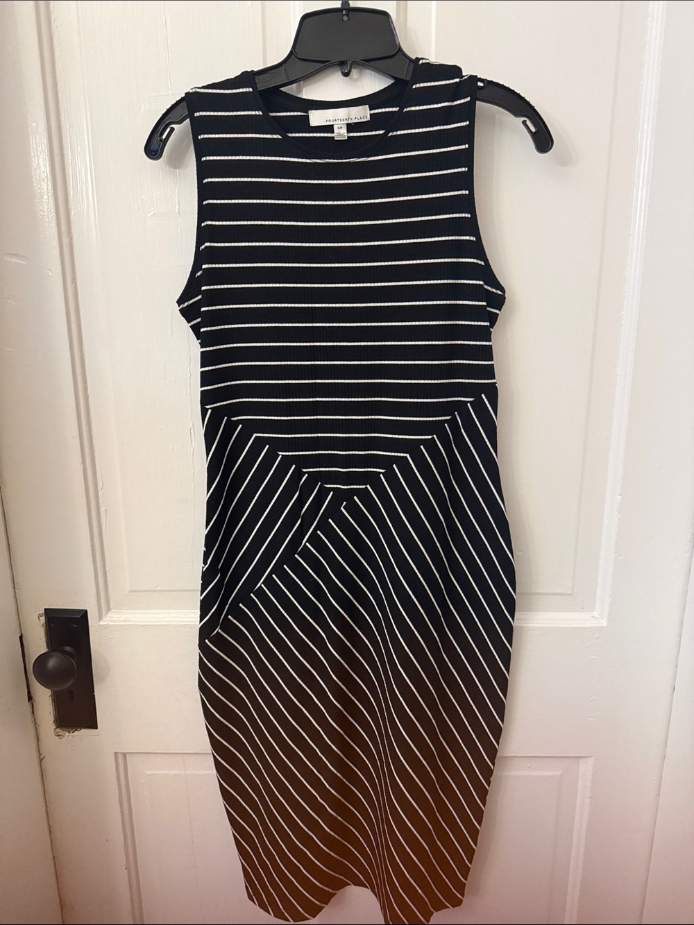 FOURTEENTH PLACE Black & White Zig Zag Dress, S/P